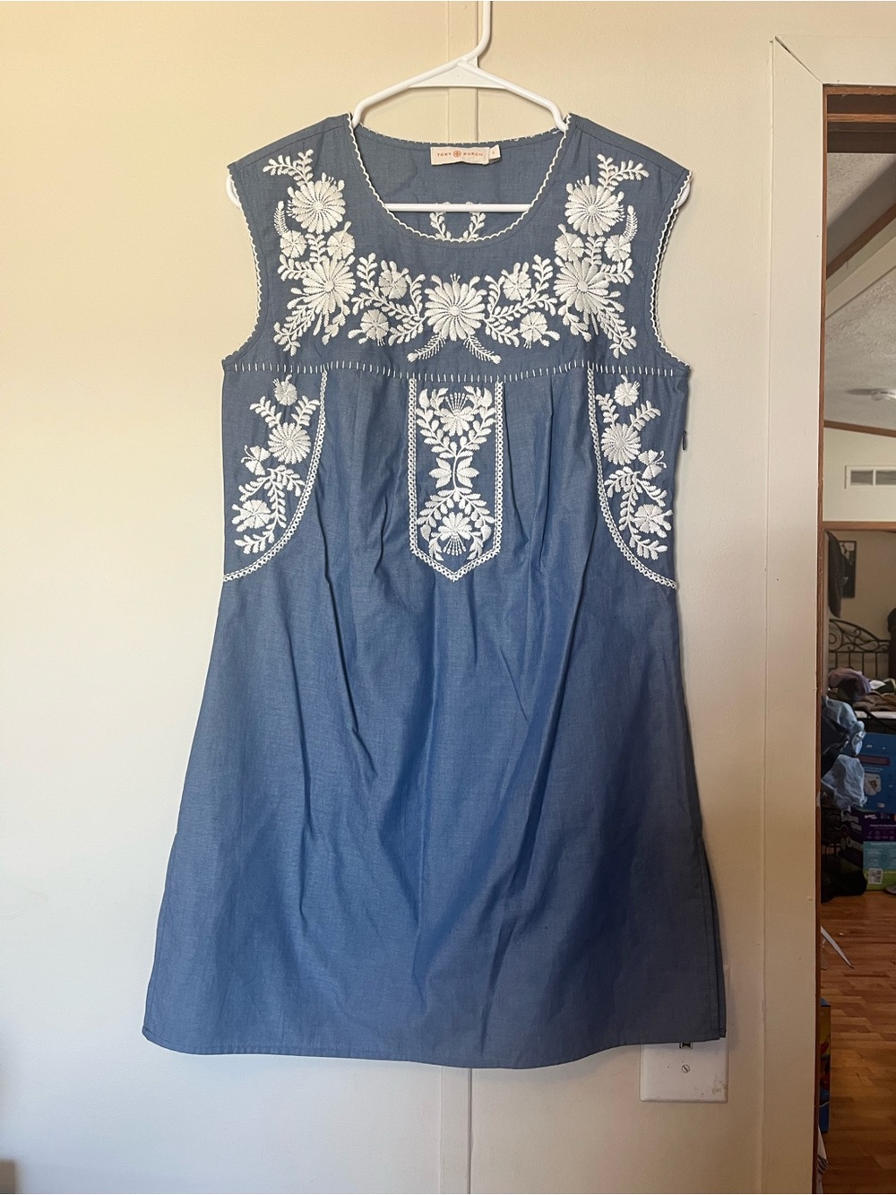 Tory Burch Calita Floral Embroidered Chambray Shift Mini Dress Boho with Pockets